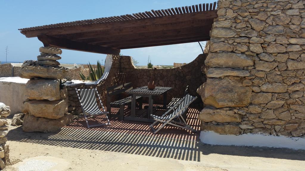 I Dammusi Di Pippo Apartment Lampedusa Exterior photo